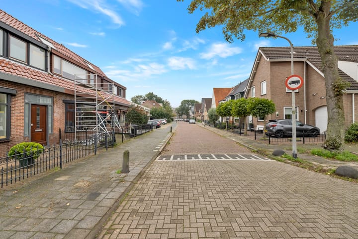 Foto 4 van Heemskerkerweg 95