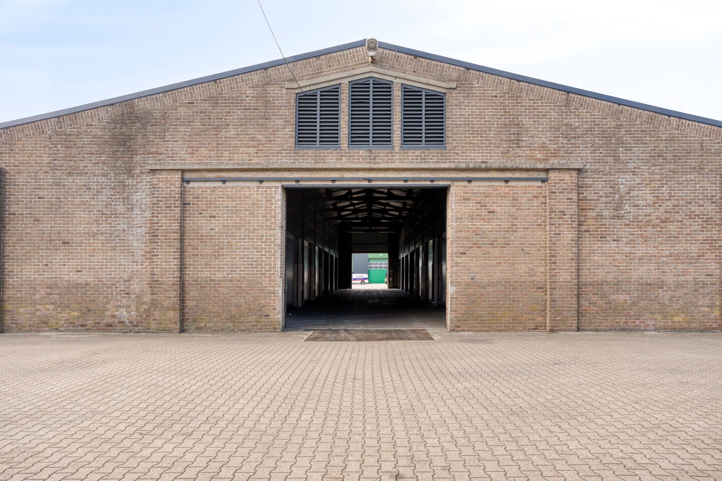 Bekijk foto 4 van Zuidelijke Industrieweg 20