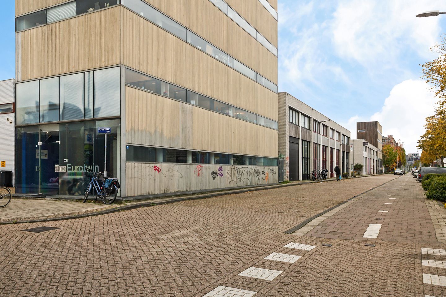 Bekijk foto 2 van Kropaarstraat 1-H