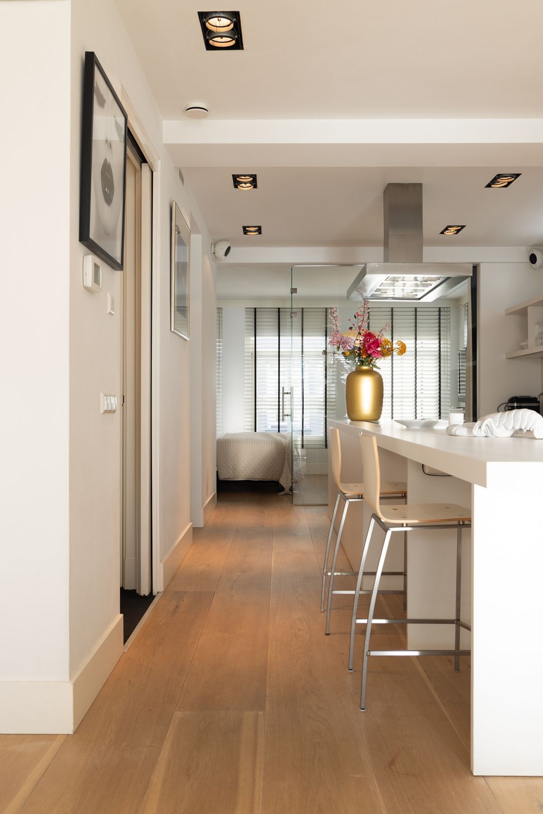 Photo 37 of Lange Leidsedwarsstraat 105-2
