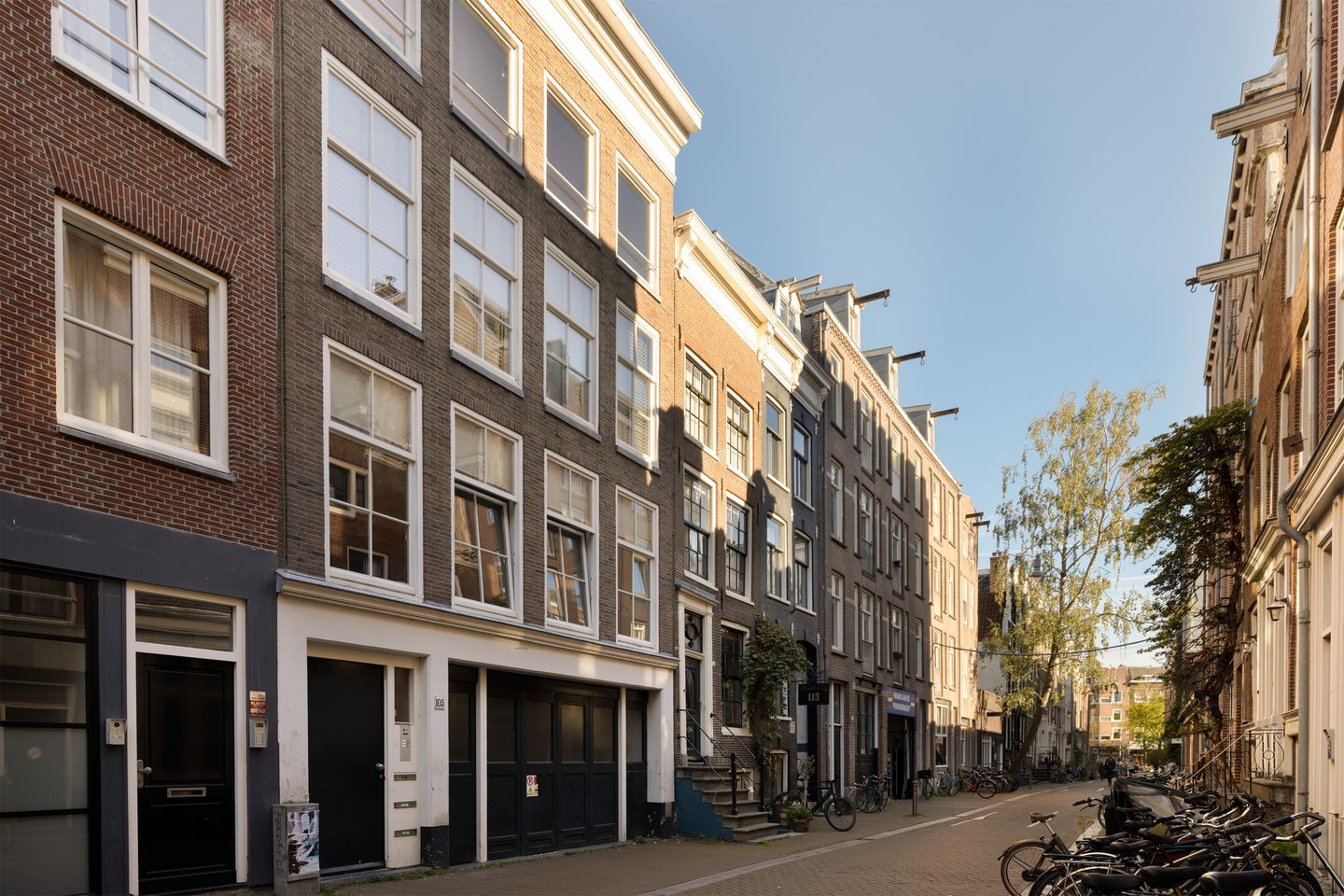 Photo 64 of Lange Leidsedwarsstraat 105-2